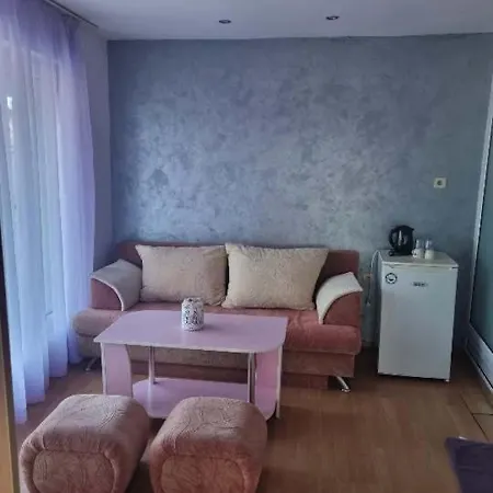 Gasthuis семейна къща 