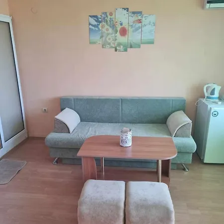 Casa de hóspedes семейна къща 