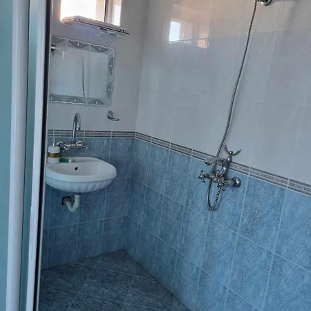 Gasthuis семейна къща 